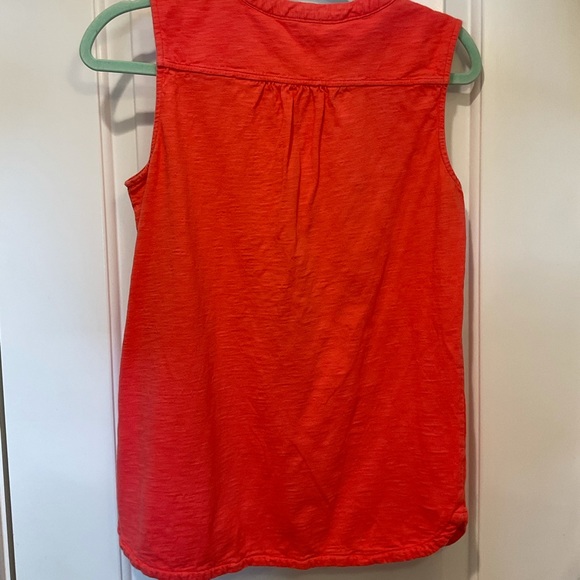 Lands End Button tank - Picture 7 of 8